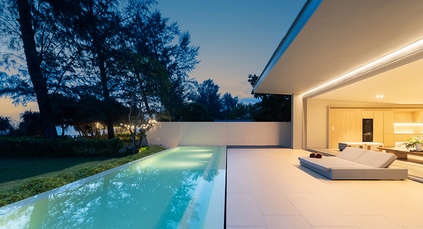 Veyla - Sea Villa - Relaxing swing by the porch